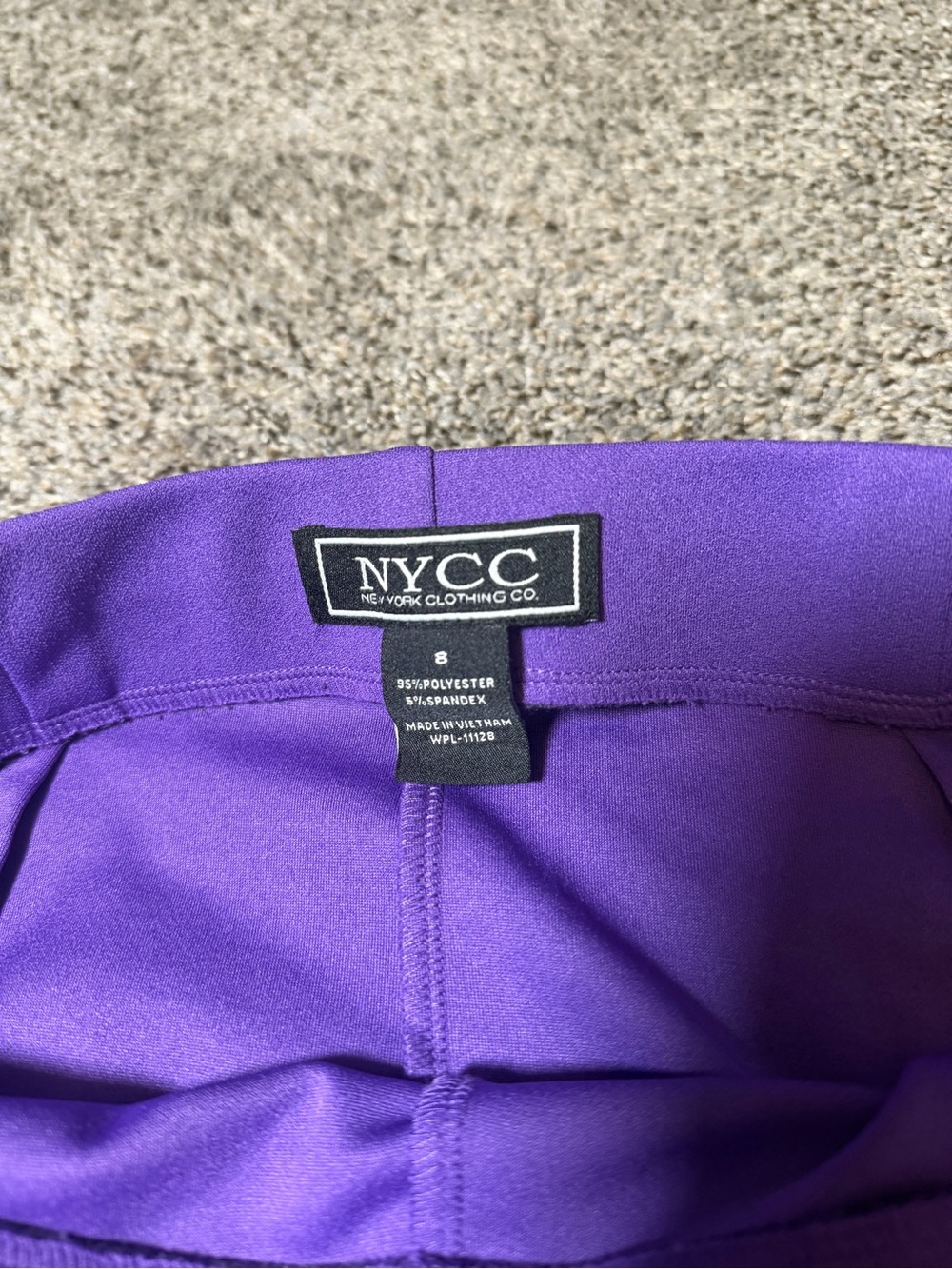 High-Waist Wide-Leg Pants in Vibrant Purple - Picture 3 of 3